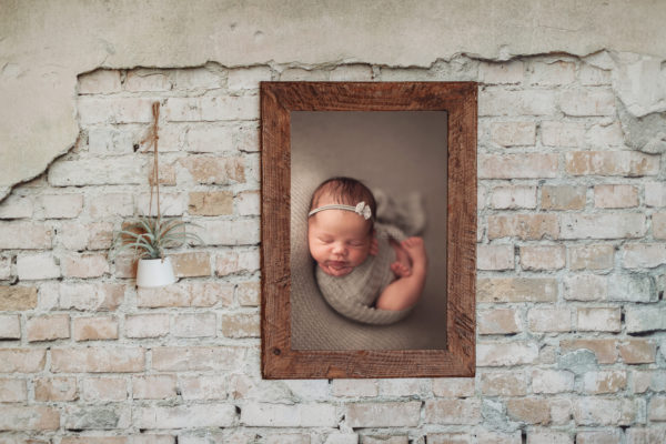 40x60cm (16x24inch) Portrait Framed Wood