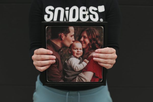 20x20cm (8x8 inch) Floating Frame Four Colors - Image 3