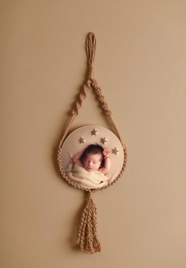 Burlap Hanger