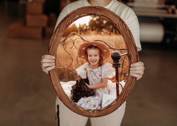 35x45cm Portrait Oval Framed Wood (14x18inch)