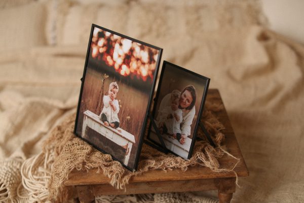Standing Black Frame 20x25cm (8x10 inch)