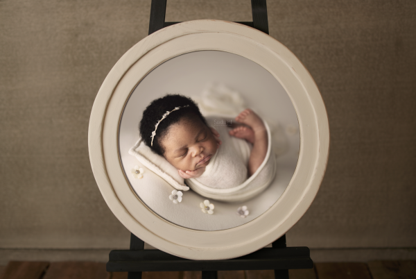 Rustic wood HALO - White